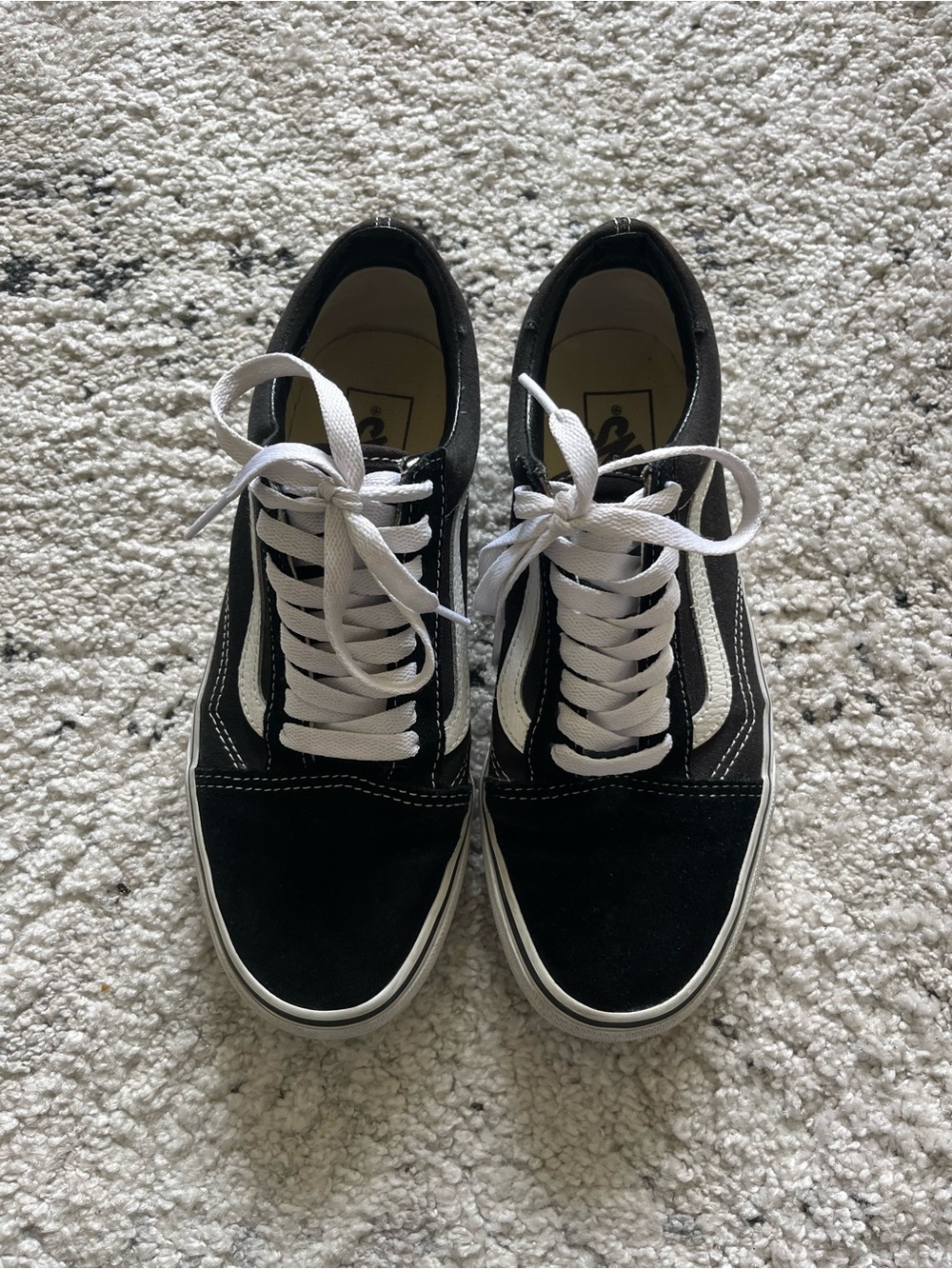 Vans Black and White Old Skool Low-Top Sneakers Skate Shoe
